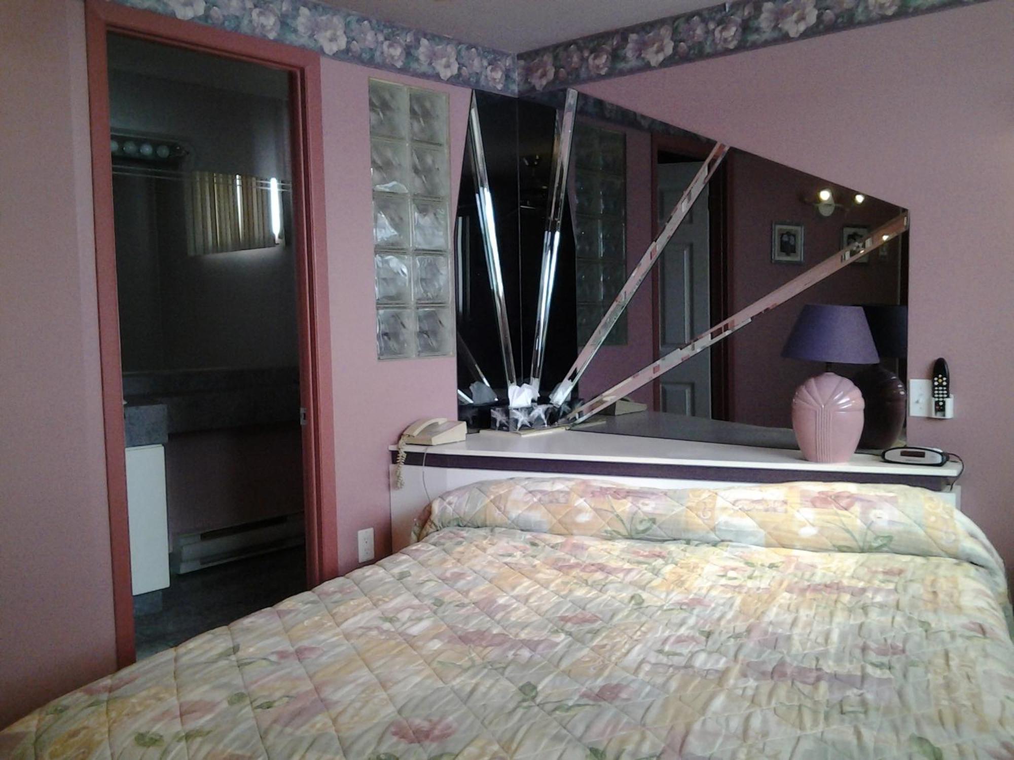 Motel Normandie Louiseville Стая снимка