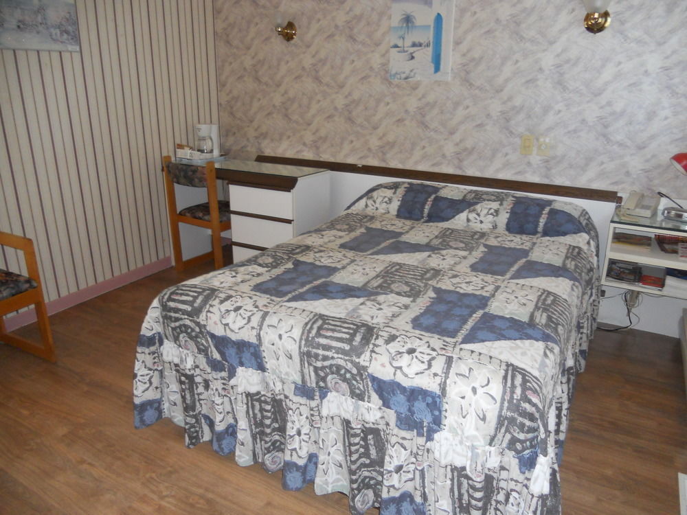 Motel Normandie Louiseville Екстериор снимка