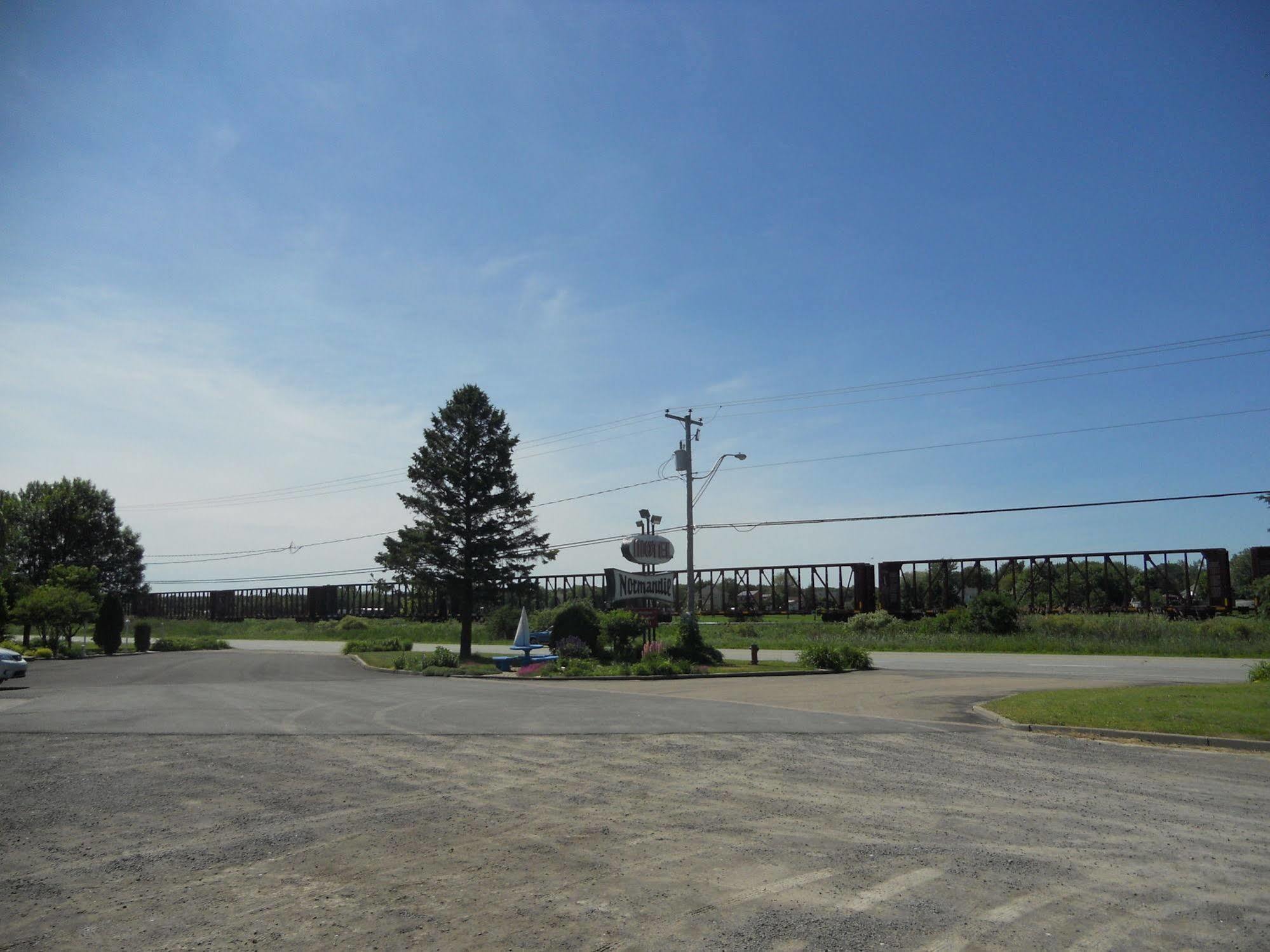 Motel Normandie Louiseville Екстериор снимка