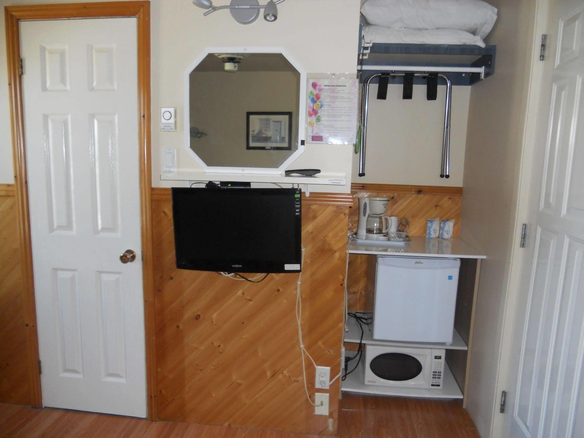 Motel Normandie Louiseville Екстериор снимка