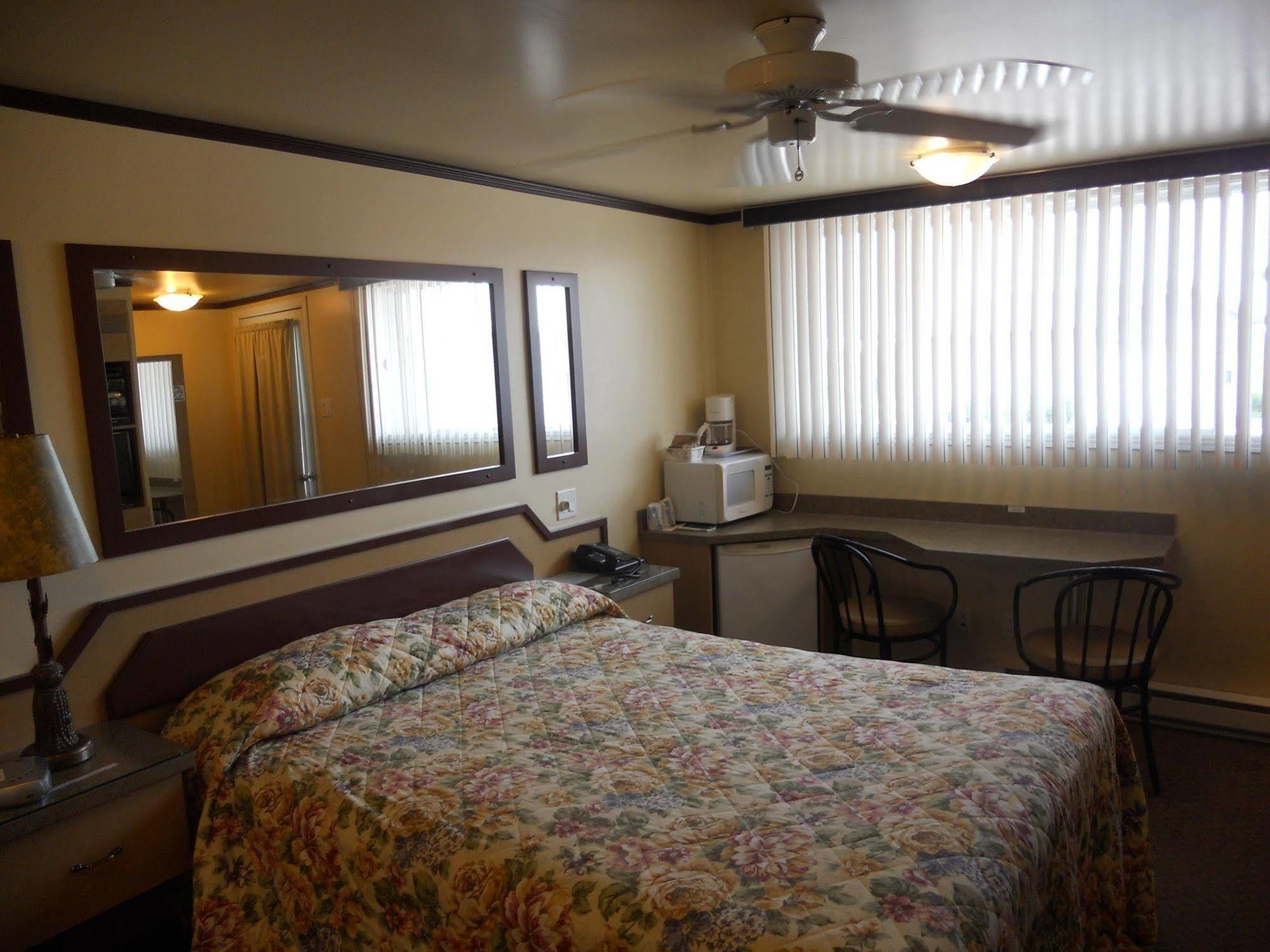 Motel Normandie Louiseville Екстериор снимка