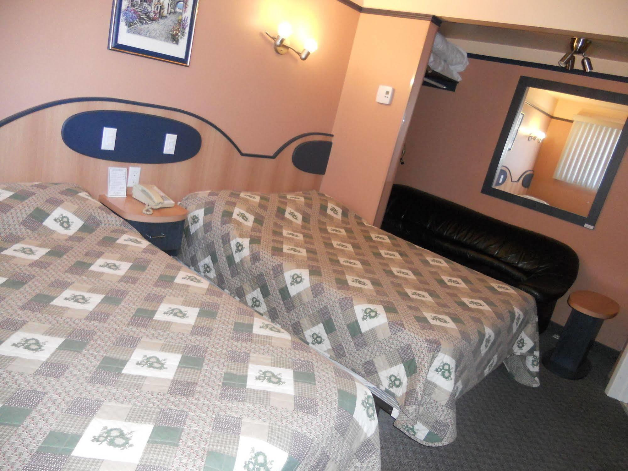 Motel Normandie Louiseville Екстериор снимка