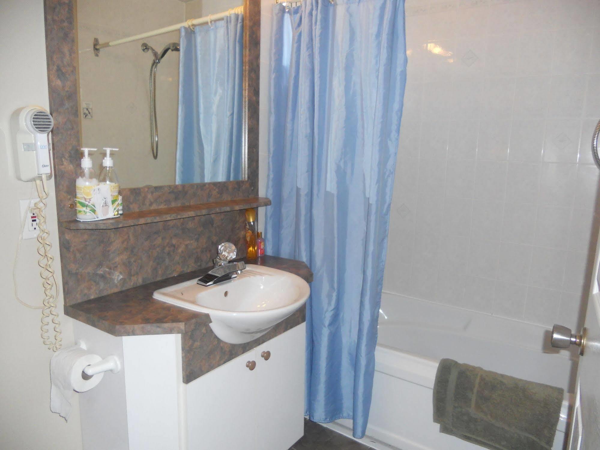 Motel Normandie Louiseville Екстериор снимка