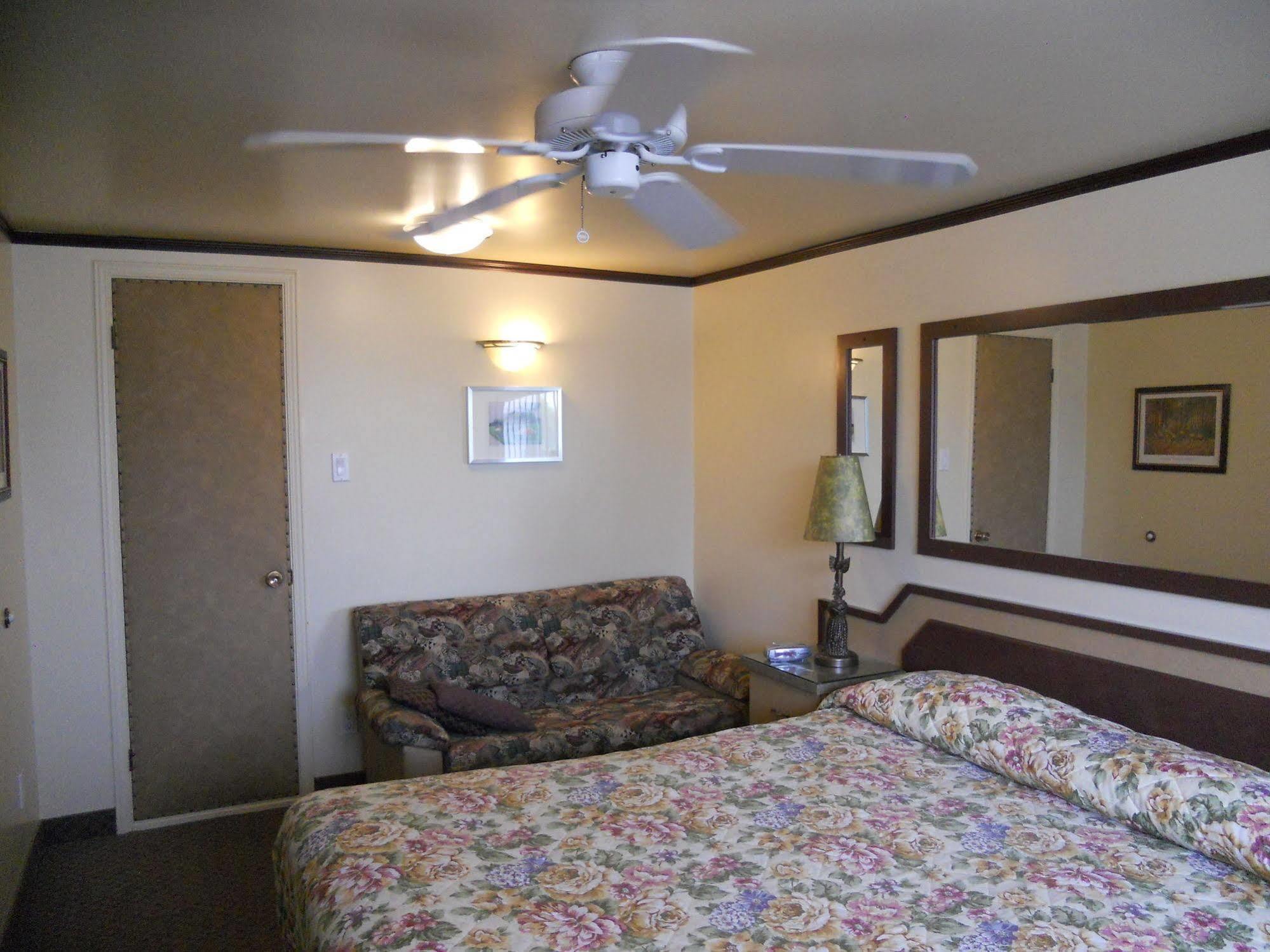 Motel Normandie Louiseville Екстериор снимка