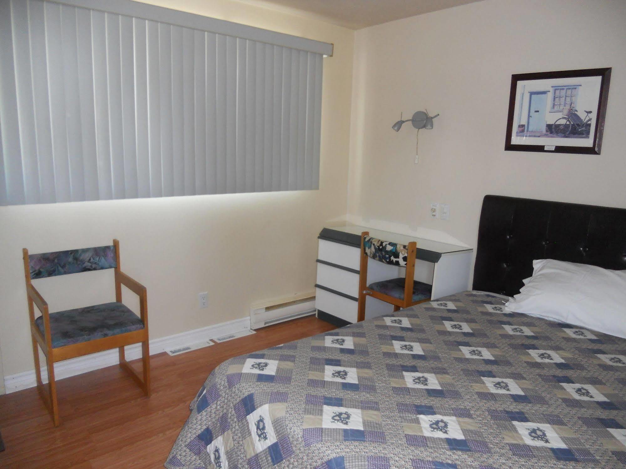 Motel Normandie Louiseville Екстериор снимка